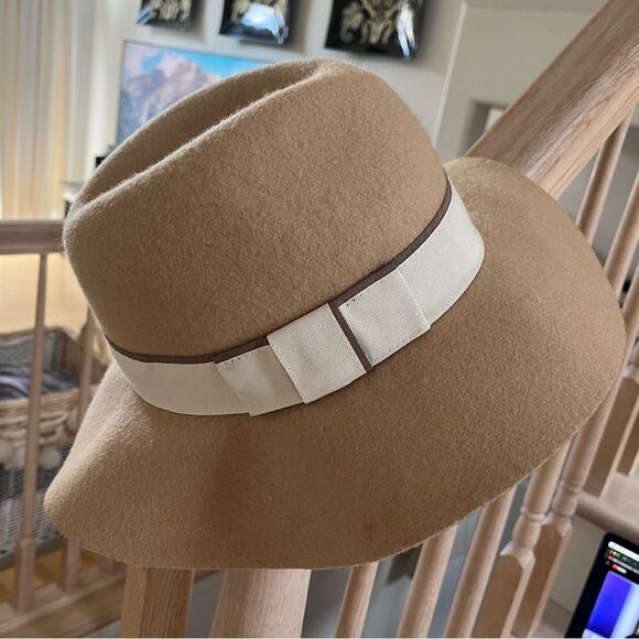 Phase 3 100% Wool Hat in Camel Tan NWOT - Picture 6 of 12